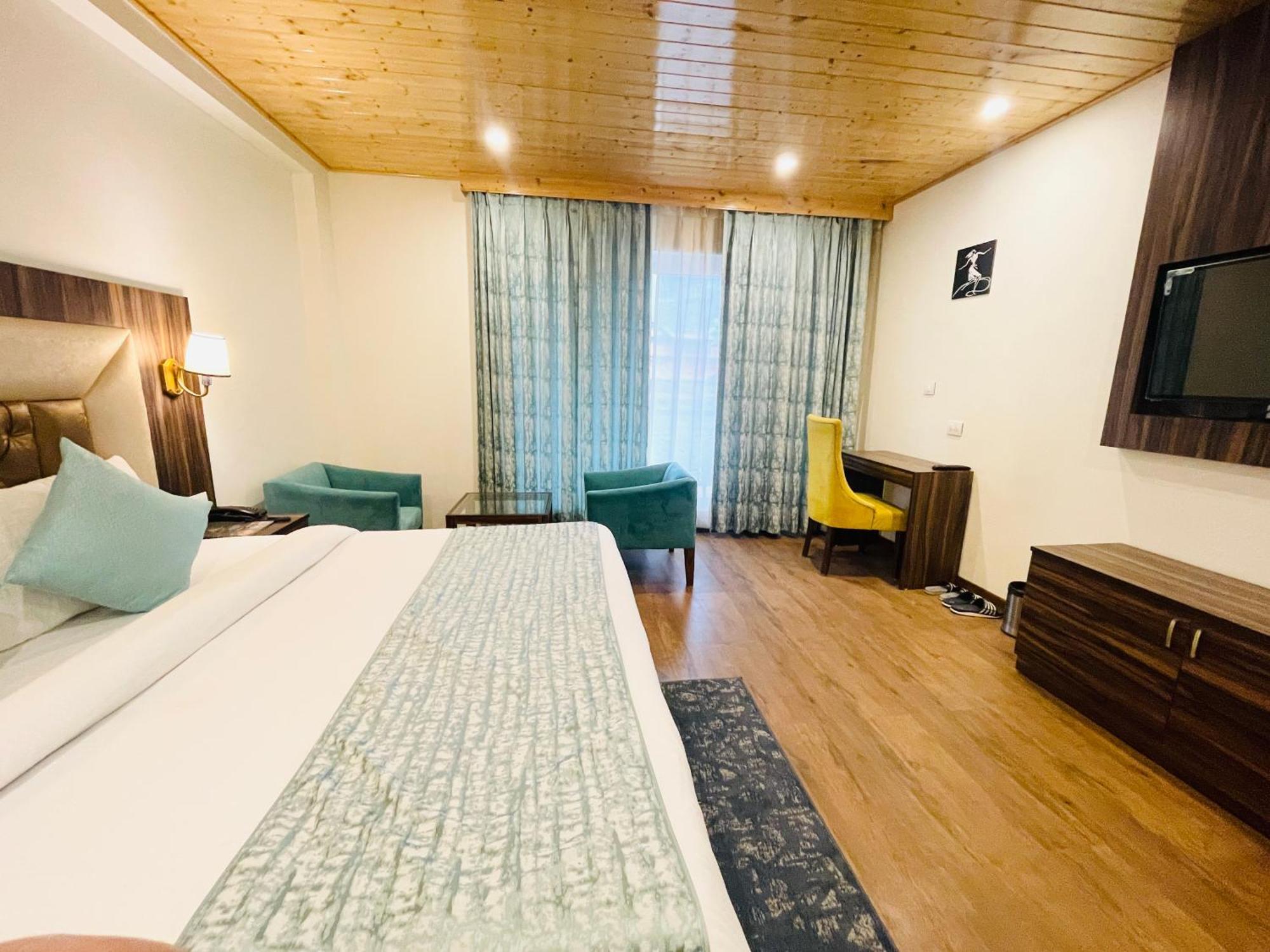 Simsa Heights Manali Hotel Exterior foto